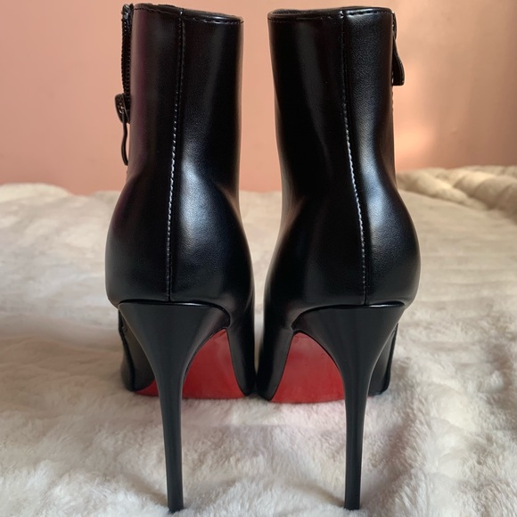 Christian Louboutin Shoes - Christian Louboutin